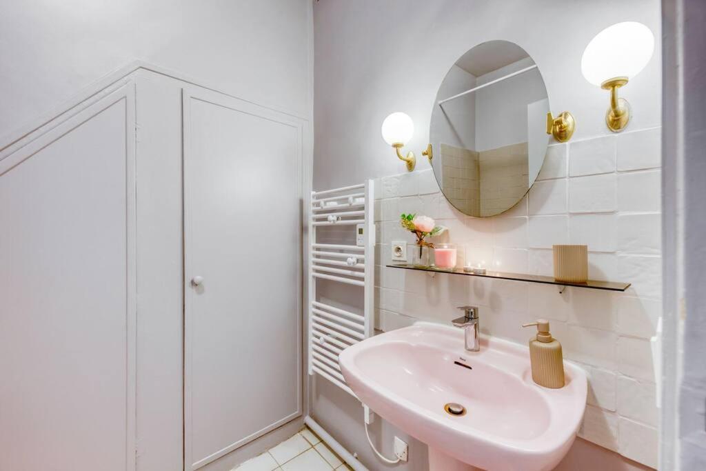 Le Lumineux 50 M² Gare/Chateau/Wifi/Netflix แวร์ซาย ภายนอก รูปภาพ